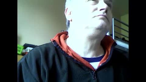 Snapshot of englishguysurrey chatting on April 13, 9:59 am englishguysurrey online show from April 13, 9:59 am