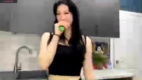 eniamhaaaaa online show from June 6, 7:57 am