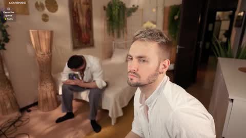 Johnny online show from October 16, 3:35 pm