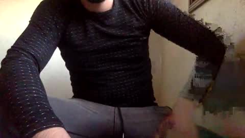 Snapshot of enjooythenut chatting on January 19, 1:33 pm Batman online show from January 19, 1:33 pm