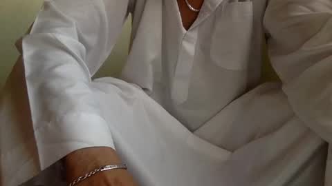 Snapshot of enjooythenut chatting on January 23, 2:28 pm Batman online show from January 23, 2:28 pm