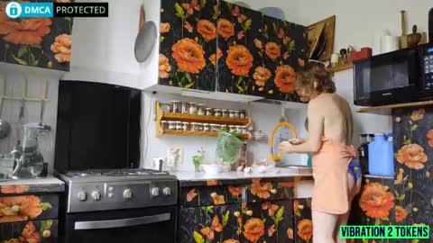 Angel-wife 53 yrs and Eruption- husband 39 yrs online show from May 28, 7:38 am