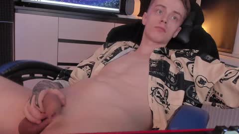 Enker online show from February 2, 9:02 pm