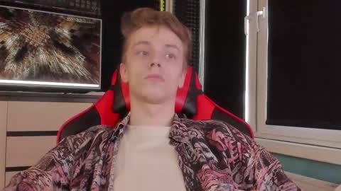 Enker online show from March 18, 3:48 pm