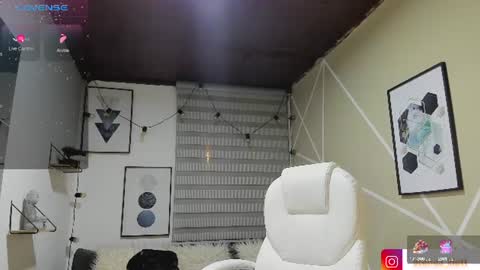 Enma clark online show from June 15, 2:58 am