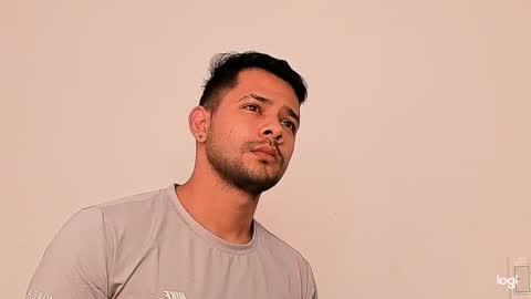 enmanuelgutierrez40 online show from January 7, 12:51 pm