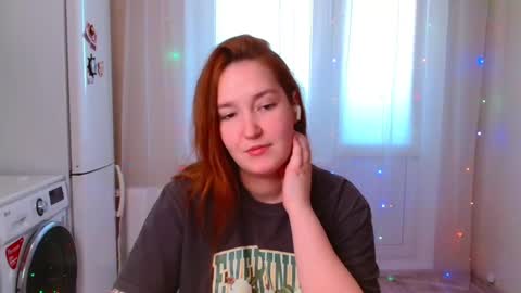 Snapshot of enorolve chatting on January 7, 1:24 pm Horny Mary online show from January 7, 1:24 pm