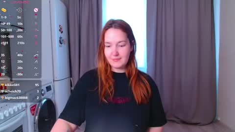 Snapshot of enorolve chatting on February 8, 11:12 am Horny Mary online show from February 8, 11:12 am