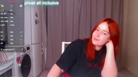 Snapshot of enorolve chatting on March 4, 4:09 pm Horny Mary online show from March 4, 4:09 pm