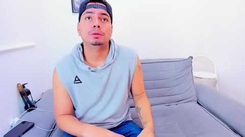 enrique online show from February 13, 12:32 pm