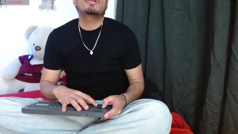 enrique online show from April 10, 3:23 am