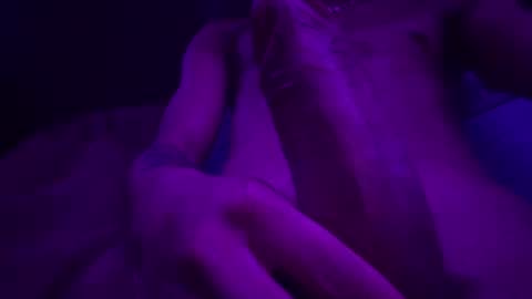 Snapshot of enzo97kat chatting on November 30, 10:47 pm enzo97kat online show from November 30, 10:47 pm