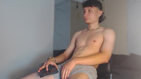 enzo_steel online show from September 26, 2:15 am