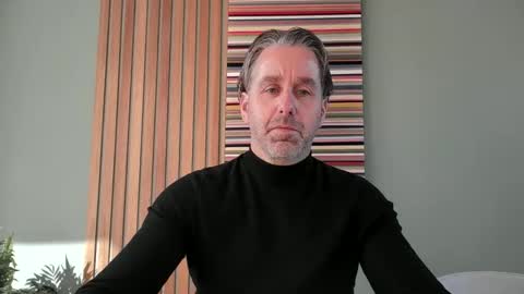 Snapshot of enzoenzo7 chatting on March 27, 8:20 am Enzos Massive Cock online show from March 27, 8:20 am