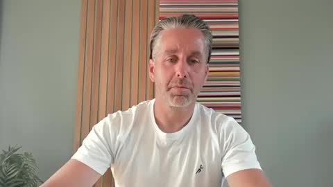 Snapshot of enzoenzo7 chatting on May 27, 7:49 am Enzos Massive Cock online show from May 27, 7:49 am