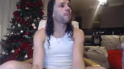 Snapshot of enzofrenchy chatting on December 10, 12:50 am enzofrenchy online show from December 10, 12:50 am