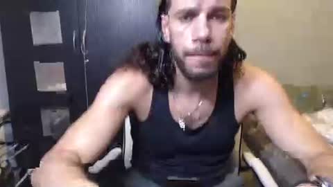 Snapshot of enzofrenchy chatting on December 17, 7:48 pm enzofrenchy online show from December 17, 7:48 pm