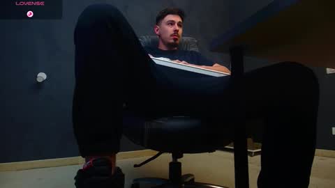 EnzoRace online show from October 4, 5:16 am