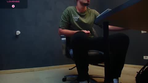 EnzoRace online show from October 13, 5:18 am