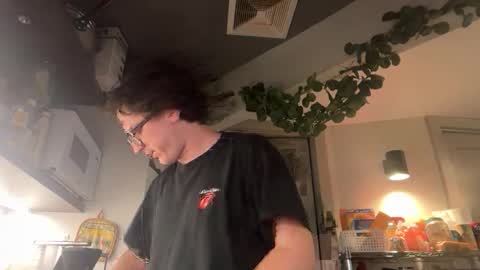 enzyme_ online show from April 13, 5:40 pm