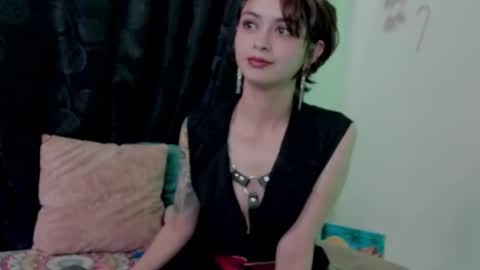 Snapshot of ephemeral_hot chatting on January 14, 10:34 pm Leyla online show from January 14, 10:34 pm