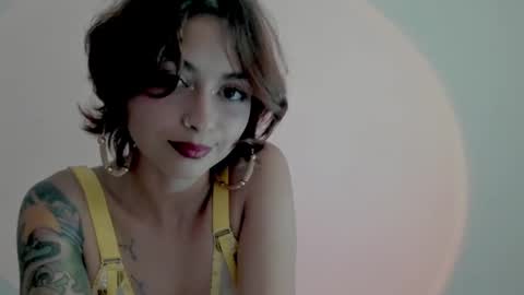Snapshot of ephemeral_hot chatting on March 6, 11:09 pm Leyla online show from March 6, 11:09 pm