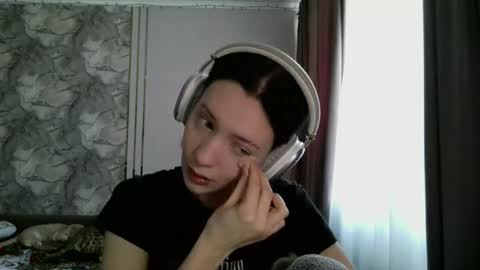 Lucy NEXT STREAM January 5 HNY  online show from February 22, 9:41 am