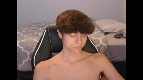 Snapshot of eprahsdahc chatting on December 2, 3:01 am eprahsdahc online show from December 2, 3:01 am