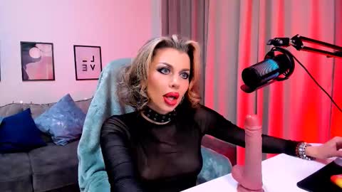 Snapshot of era_prime chatting on January 10, 3:25 pm era_prime online show from January 10, 3:25 pm