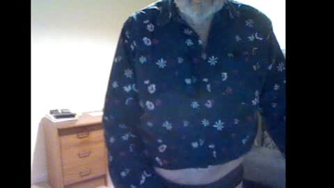 Snapshot of erasmus_d chatting on December 15, 6:37 pm erasmus_d online show from December 15, 6:37 pm