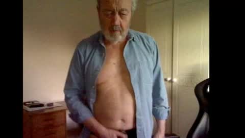 erasmus_d online show from March 18, 6:11 pm