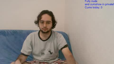 Snapshot of eren_jaeger2000 chatting on October 6, 2:09 am Eren online show from October 6, 2:09 am