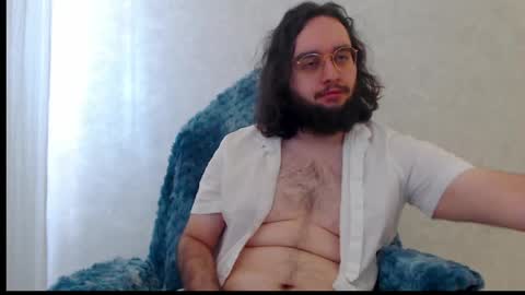 Snapshot of eren_jaeger2000 chatting on June 8, 4:24 am Eren online show from June 8, 4:24 am