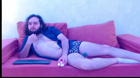 Snapshot of eren_jaeger2000 chatting on June 15, 3:42 am Eren online show from June 15, 3:42 am