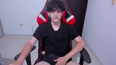 eren_tatakae online show from March 29, 3:39 am