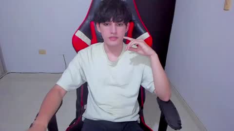 eren_tatakae online show from March 31, 2:46 am