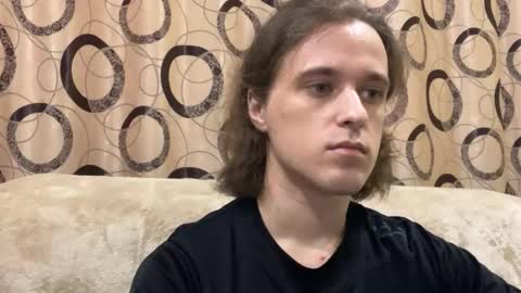 Snapshot of eric_blond chatting on October 15, 6:19 pm Eric online show from October 15, 6:19 pm