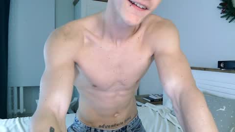 Eric Crush online show from December 10, 4:02 am