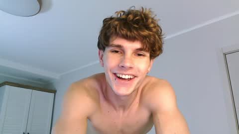 Eric Crush online show from December 15, 3:56 am