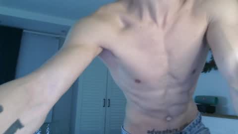 Eric Crush online show from December 17, 4:01 am