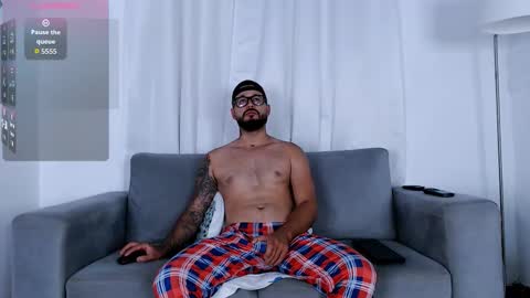 Snapshot of eric_evans1 chatting on September 23, 2:47 am Eric Evans online show from September 23, 2:47 am