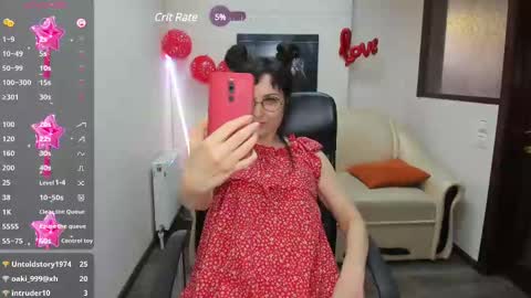 Snapshot of erica_edmonton chatting on February 19, 9:39 am eRICA eDMONTON online show from February 19, 9:39 am