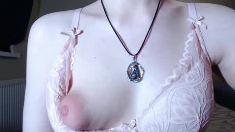 Erica online show from April 18, 3:05 pm