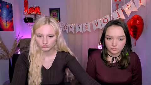 Snapshot of erica_star chatting on February 11, 1:49 pm erica_star online show from February 11, 1:49 pm