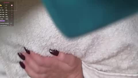 Call me Erica online show from April 29, 6:28 am