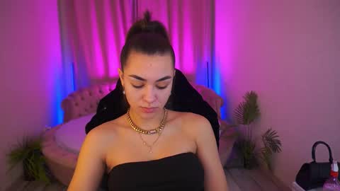 Erica online show from November 9, 6:55 am