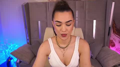 Snapshot of ericasin chatting on July 2, 6:52 am Erica online show from July 2, 6:52 am