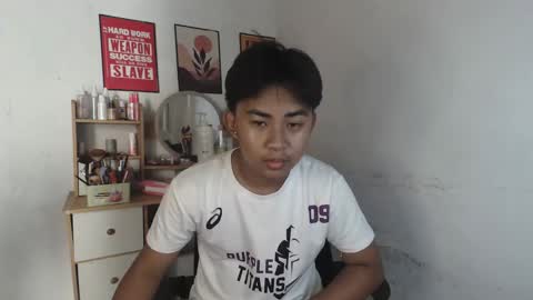 erick_cummer30 online show from May 3, 5:57 am