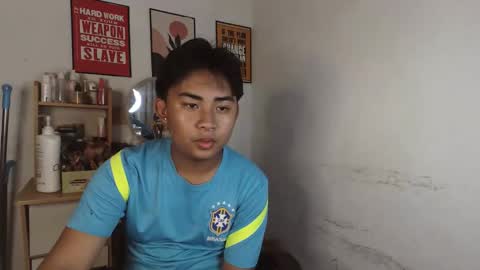 erick_cummer30 online show from May 5, 6:43 am