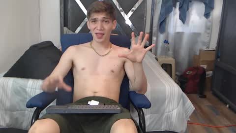 erick_de_rossee online show from January 23, 9:39 pm